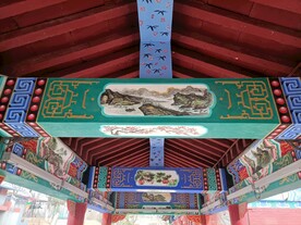 雕梁画栋