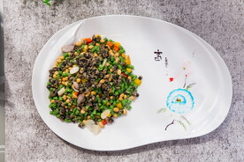 鲜黄豆脆皮炒螺肉