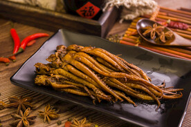 卤菜鱿鱼美食