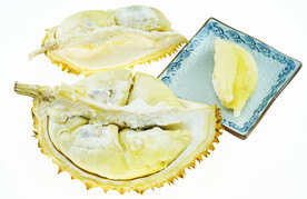 榴莲白底摄影图