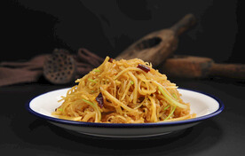 土豆丝炒酸菜美食