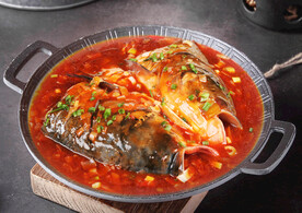 铁锅大鱼头
