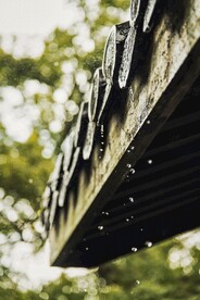 下雨 