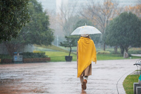 下雨 