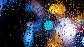 下雨  