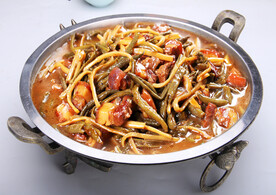 锅仔干菜炖烧肉