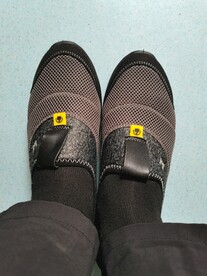 一双鞋
