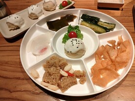 日式烧烤店前菜
