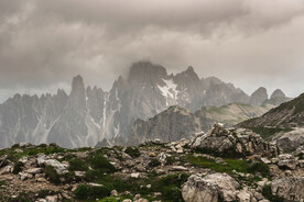 崇山峻岭     摄影    