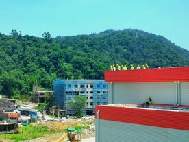 建设中的工厂