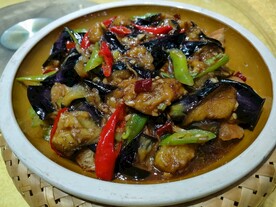 茄子烧油条