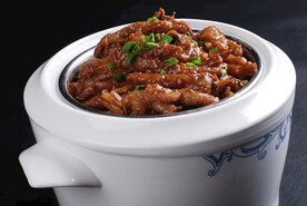 酒肆百灵菇煨凤爪