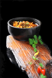 石锅米凉粉焗辽参