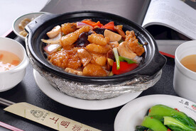 冬菇鳕鱼煲仔