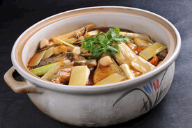 砂锅酱葱三文鱼头