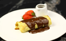 法式煎饼配黑巧克力沙士