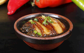 小碗蒸梅菜扣肉