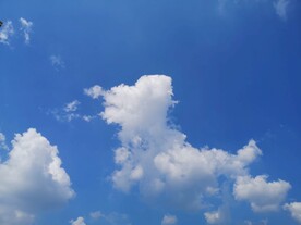 蓝天白云