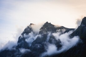 高山云雾