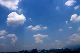 蓝天白云