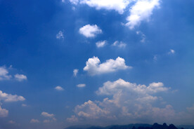 蓝天白云