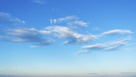蔚蓝色天空