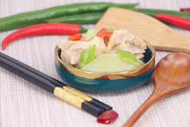 青笋辣椒炒肉