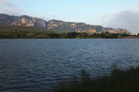 嵩岳山光水色