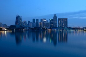 水岸城市美景