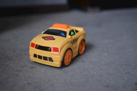 玩具车