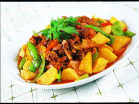 土豆烧鸡块