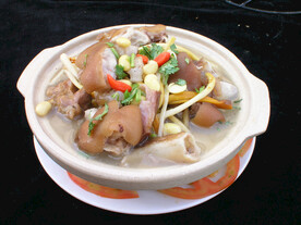 黄豆猪手煲