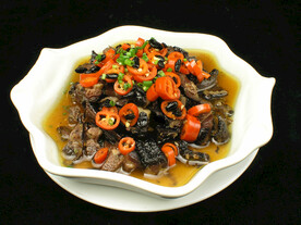 茶油蒸腊鸭