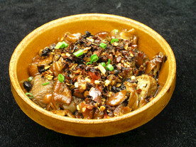 臭豆腐蒸腊肠