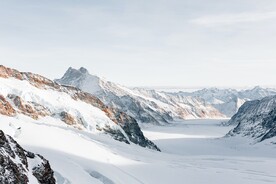 冰雪山峰摄影