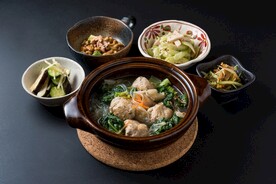 砂锅狮子头美食