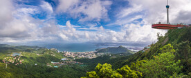 绿色山峰山脉