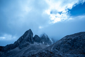 玉龙雪山 黑白雪山 