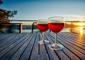 酒杯             