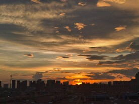 夕阳下的城市