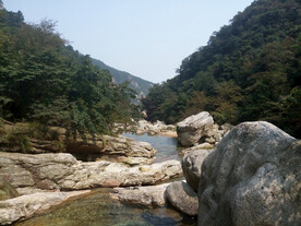 庐山山间摄影图