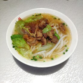 牛腩汤河粉