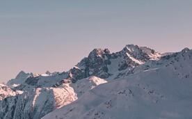 雪山山顶