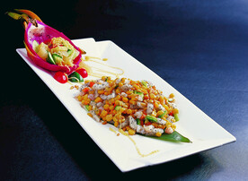 火龙果鲜虾栗米粒