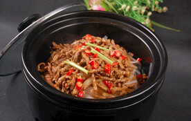 锅仔萝卜丝煮牛肉