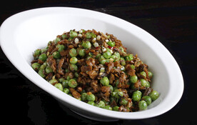 外婆菜炒甜豌豆