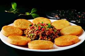 酸豆角肉沫夹饼