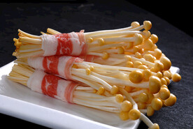 特色菜肥牛金针菇