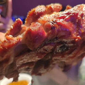 香喷喷的烤羊腿
