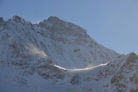 瑞士雪山图